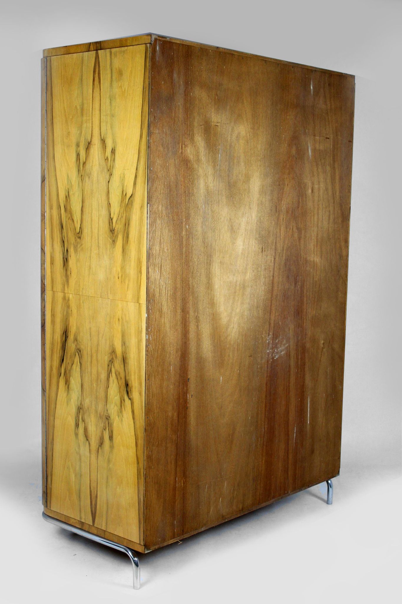 Bauhaus chromed tubular steel wardrobe, 1930s