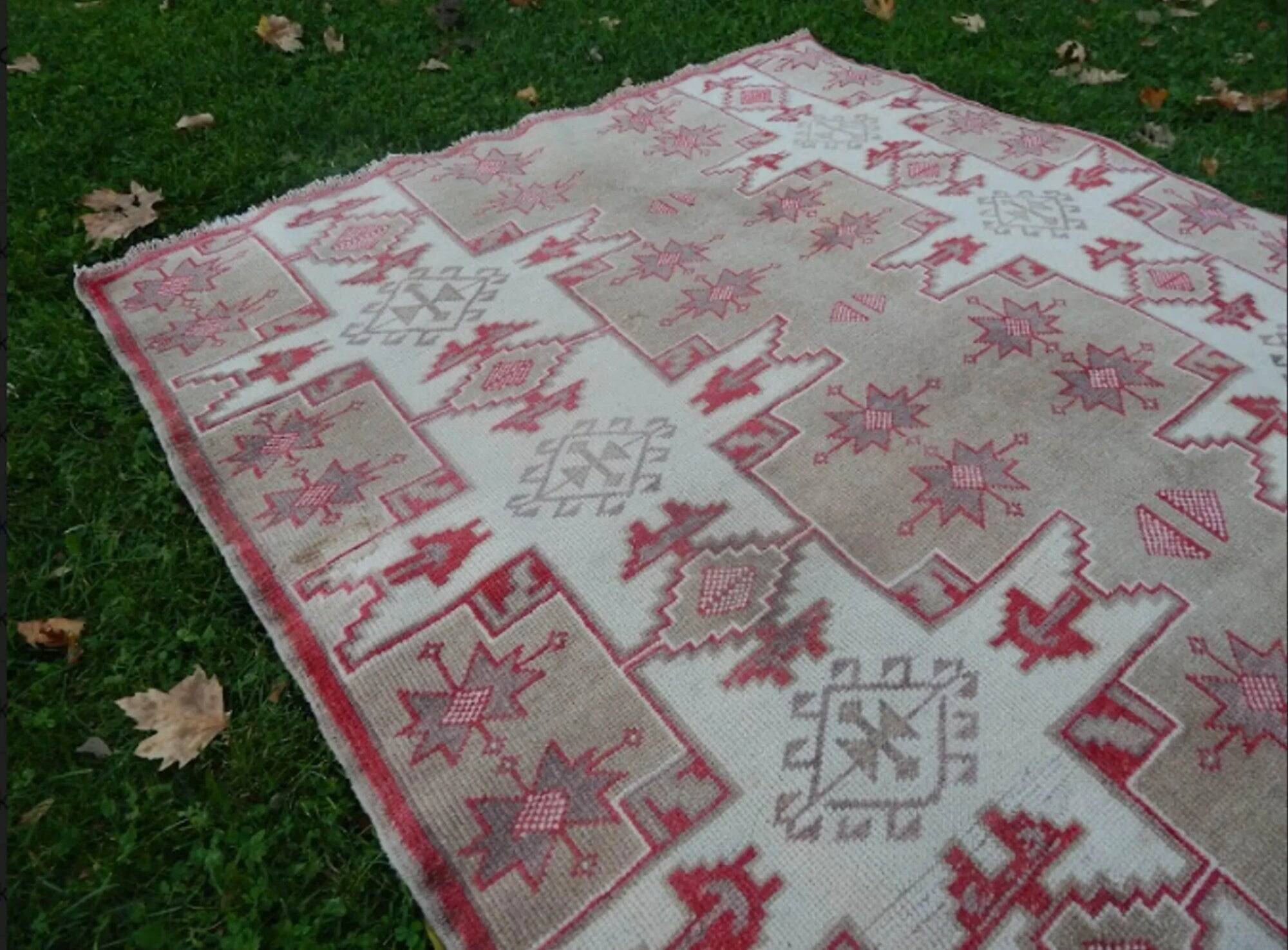 Vintage Turkish Oushak rug 146x183 cm