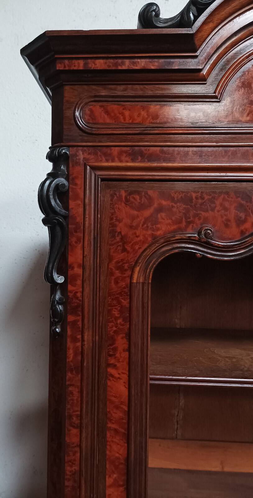 Library from the Napoleonic III era in thuya burl.