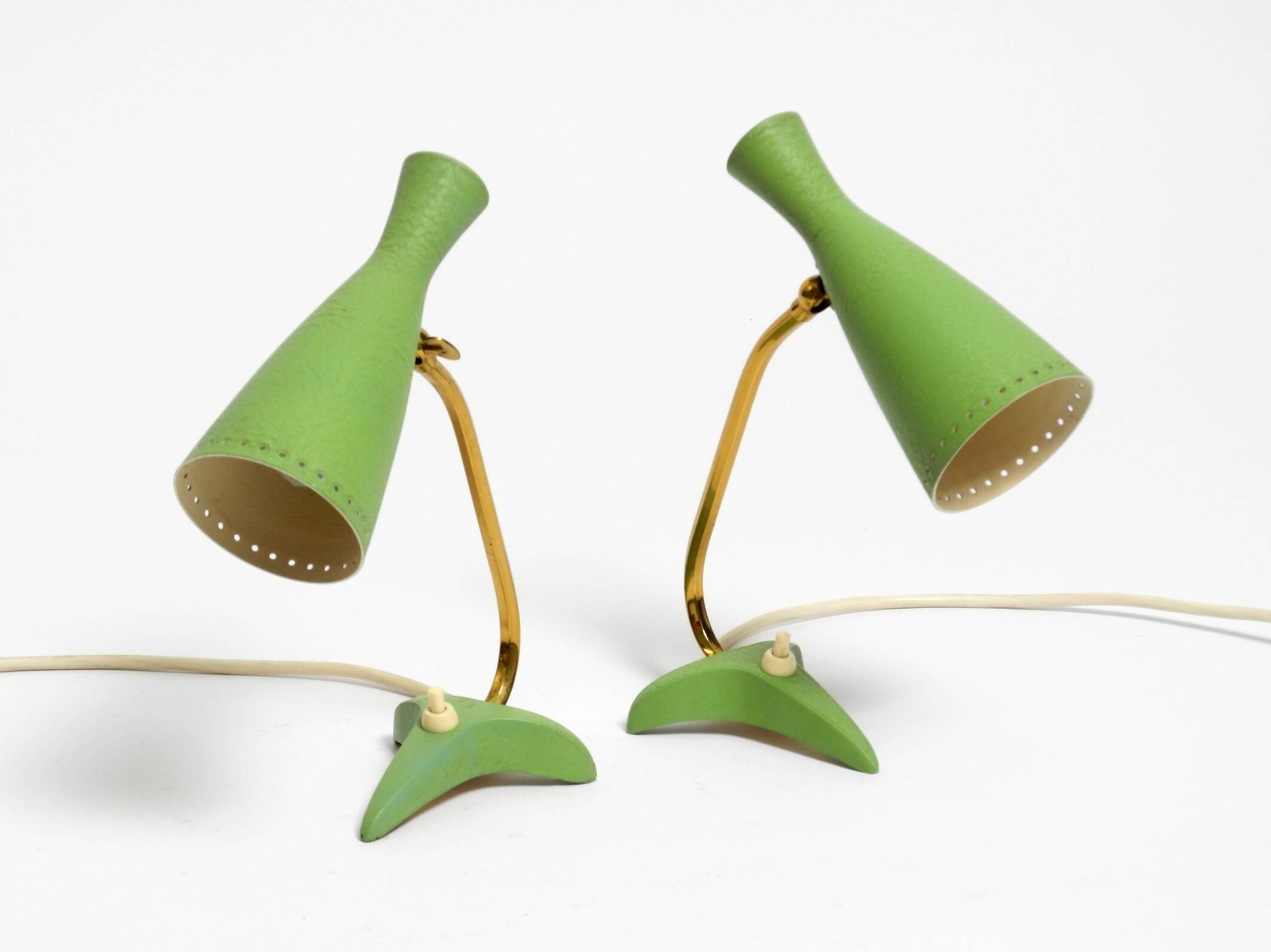 Pair of beautiful green Mid Century Modern Diabolo crow's foot table lamps
