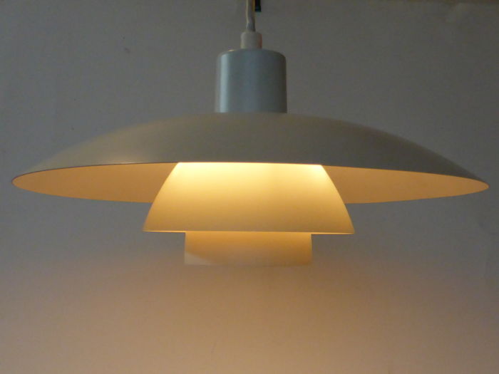 Hanging lamp by Louis Poulsen