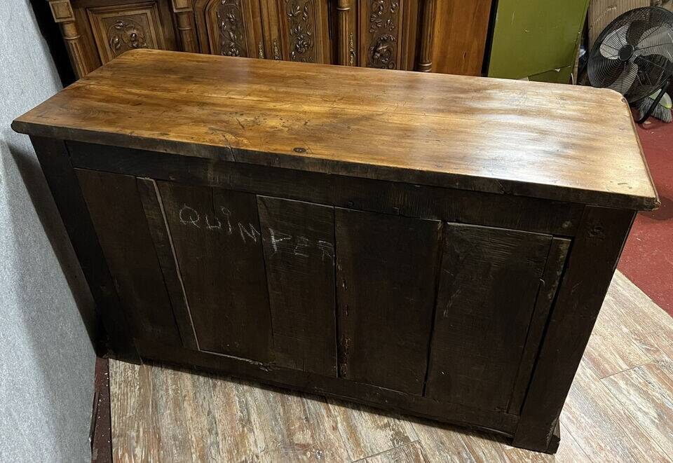 Louis XIV period hunting lodge sideboard in solid walnut circa 1700