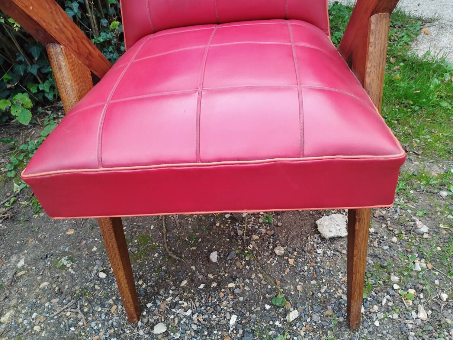 Paire de fauteuils anciens pieds compas