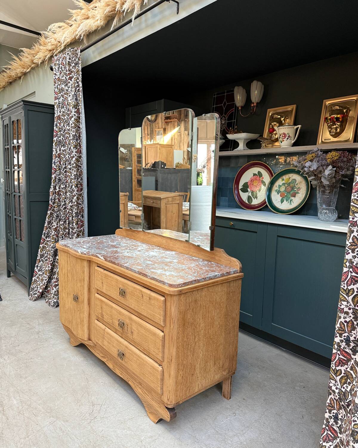 Art Deco dressing table (renovated)