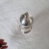 Moulin poivrière en métal argenté style classique années 1950