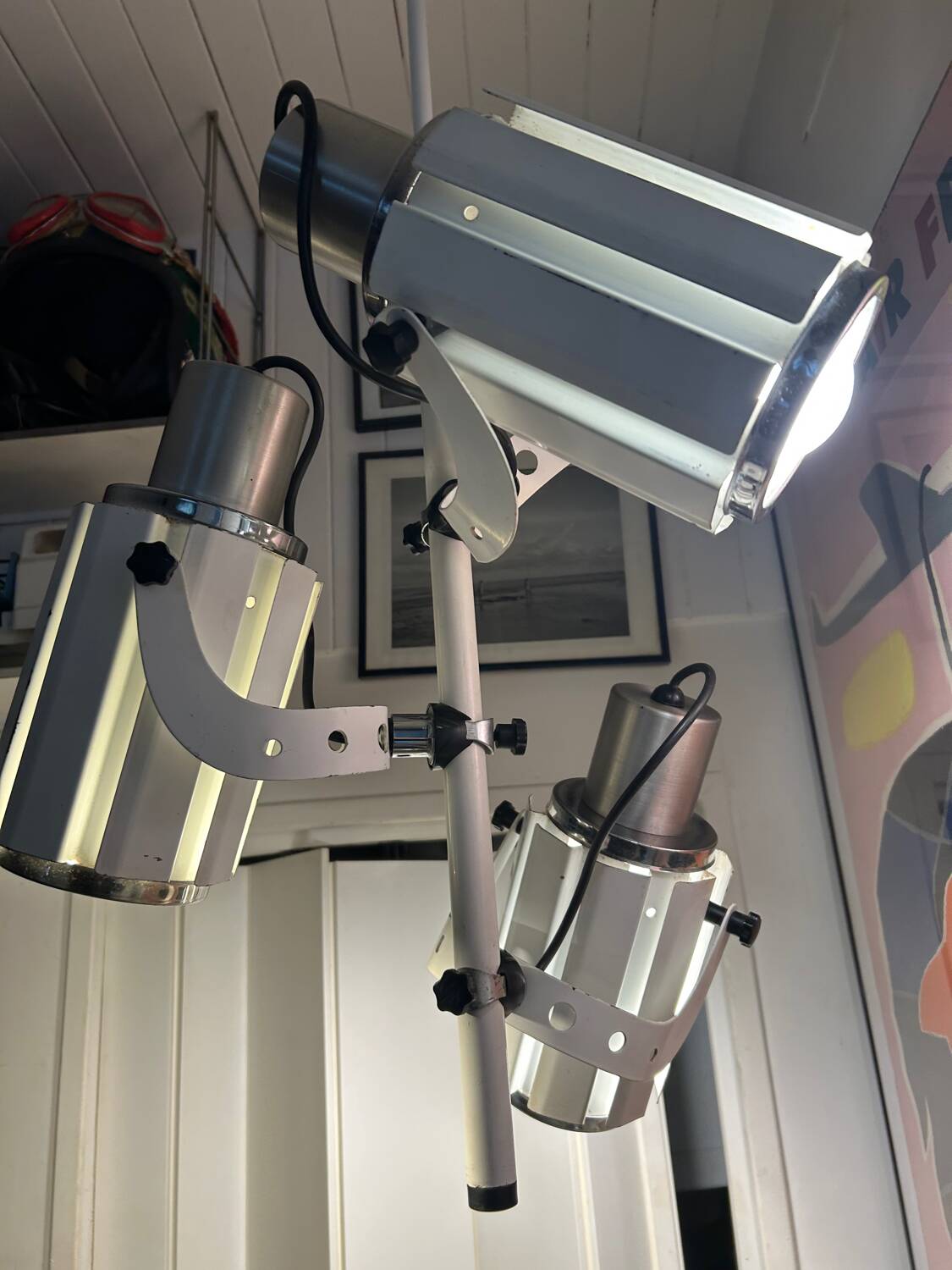suspension 3 Projecteur d’Oscar Torlasco (Lumi, stilkronen )