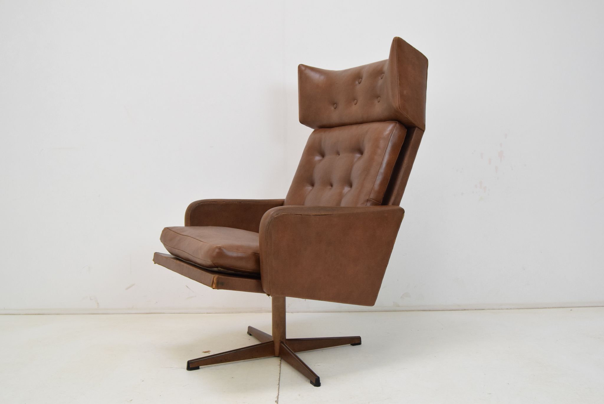 Mid-century leatherette rotatable armchair,1960's.