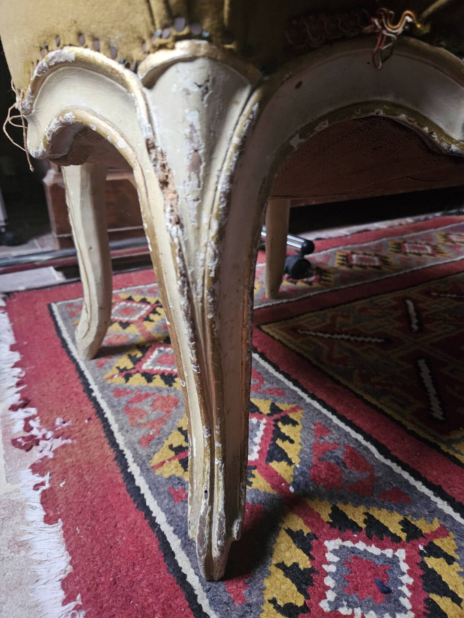 Chaise Louis XV authentique – XVIIIᵉ siècle – bois sculpté, à restaurer