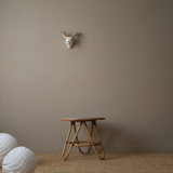 Table de chevet tripode en rotin vintage