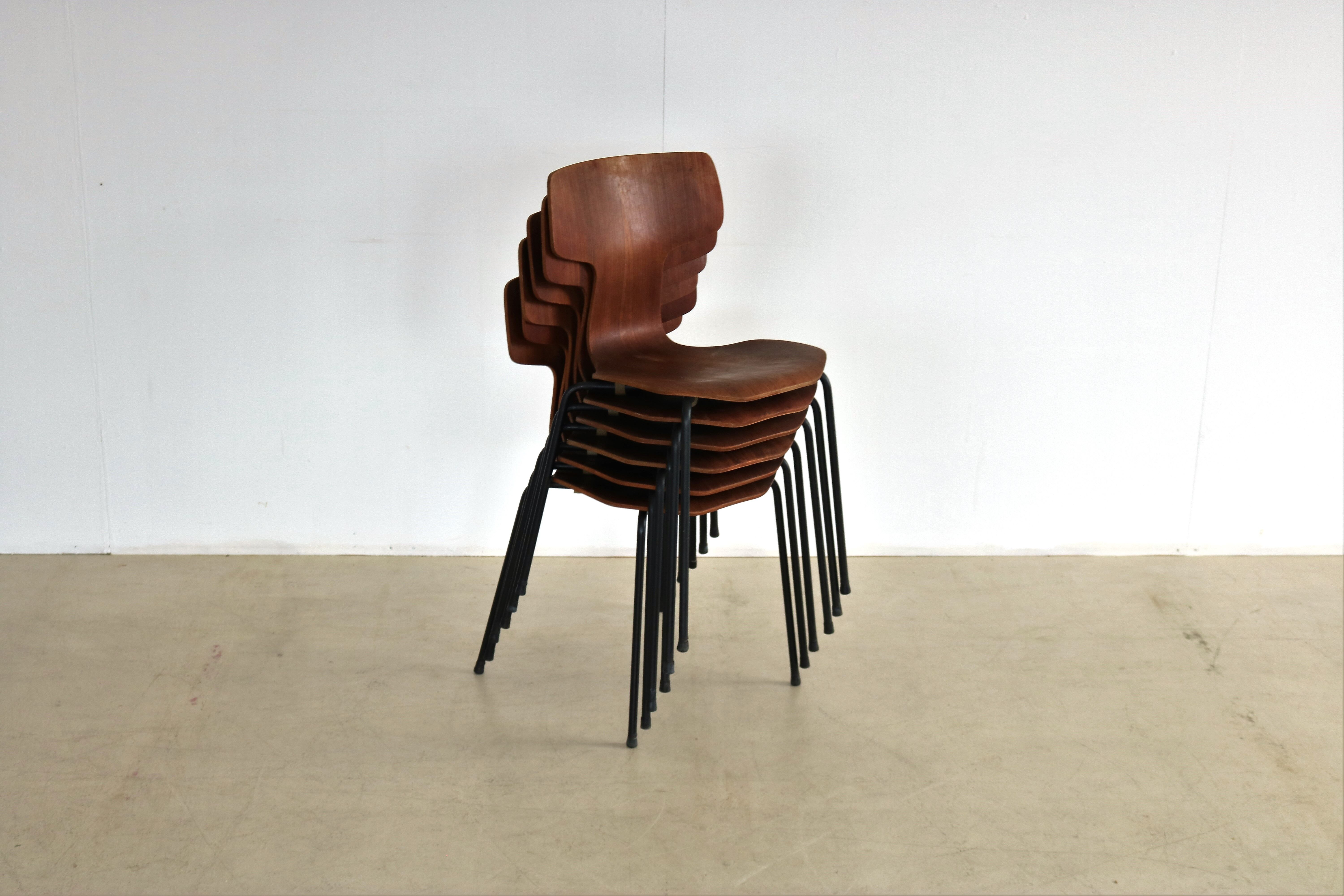 Set of 6 dining chairs model 3103 by Arne Jacobsen