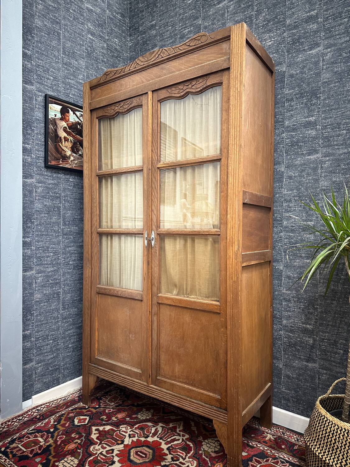 Art deco glass cabinet