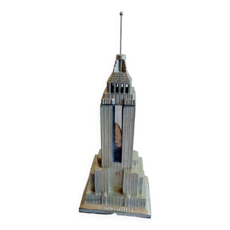 Lampe Empire State building en fonte d'aluminium