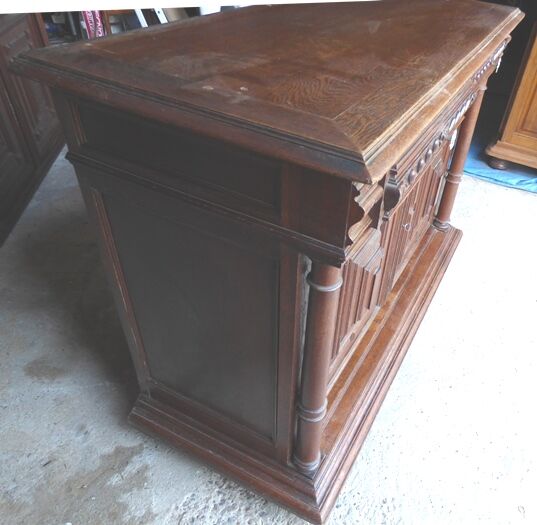 Low cabinet two doors two drawers Henry II style