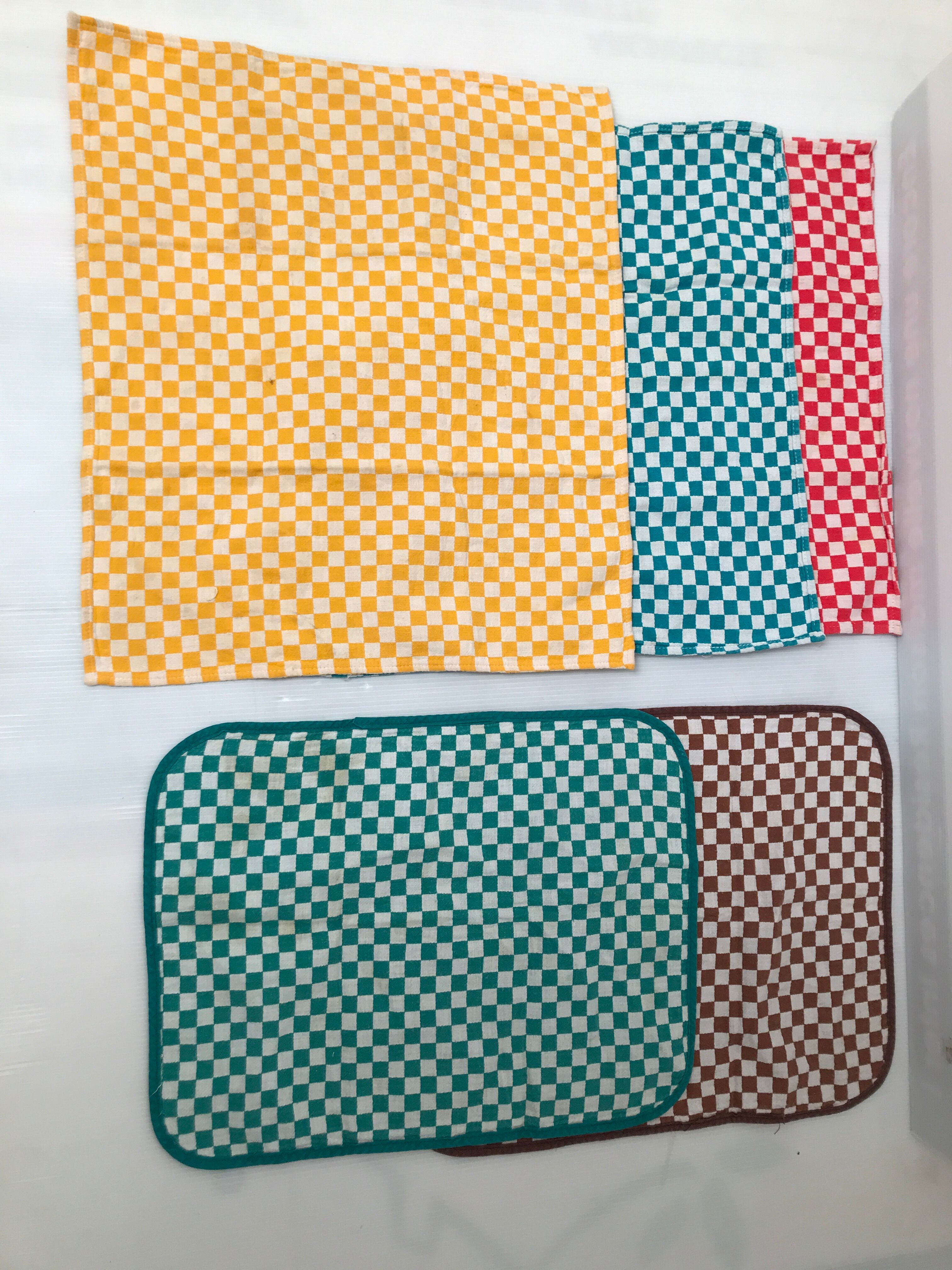 Lot of 6 cotton table towels