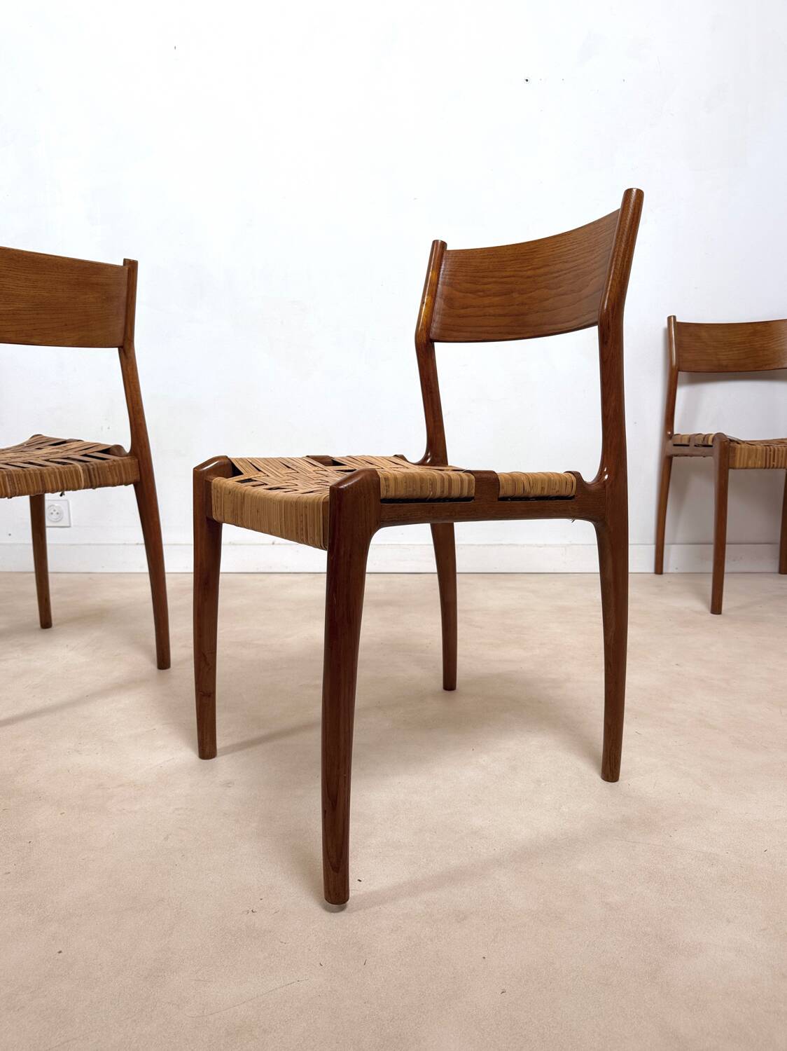 Set of 6 Gessef chairs model "Havana"