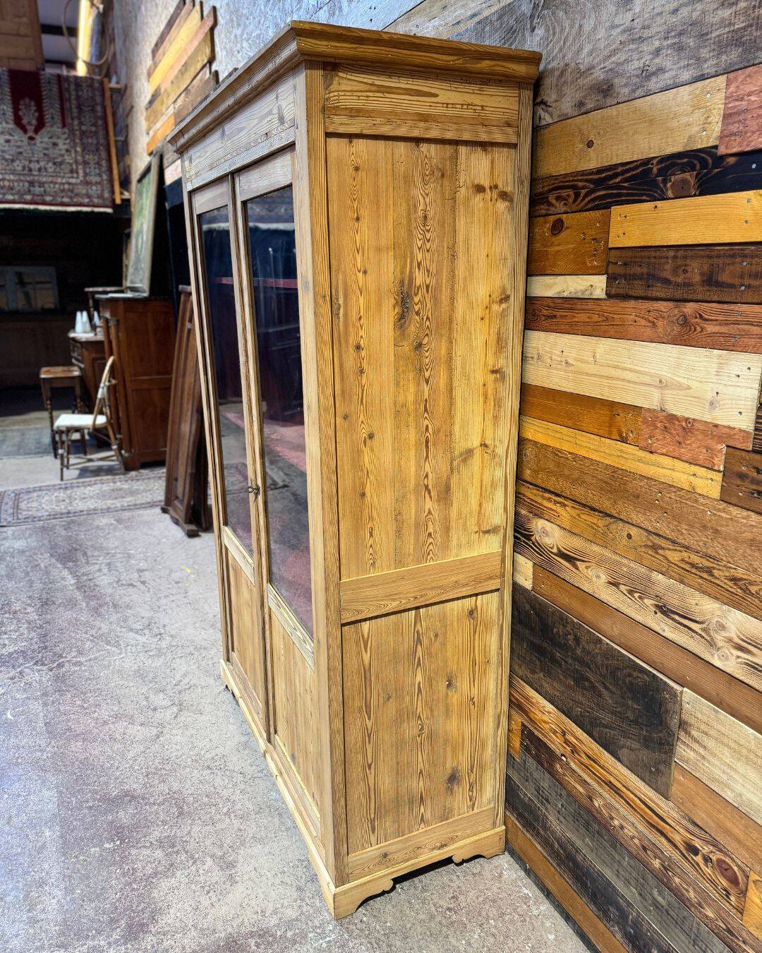 Ancient library - early 19th century