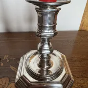 Paire de bougeoirs de style Louis XV