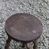 Tabouret tripode pieds ondulés
