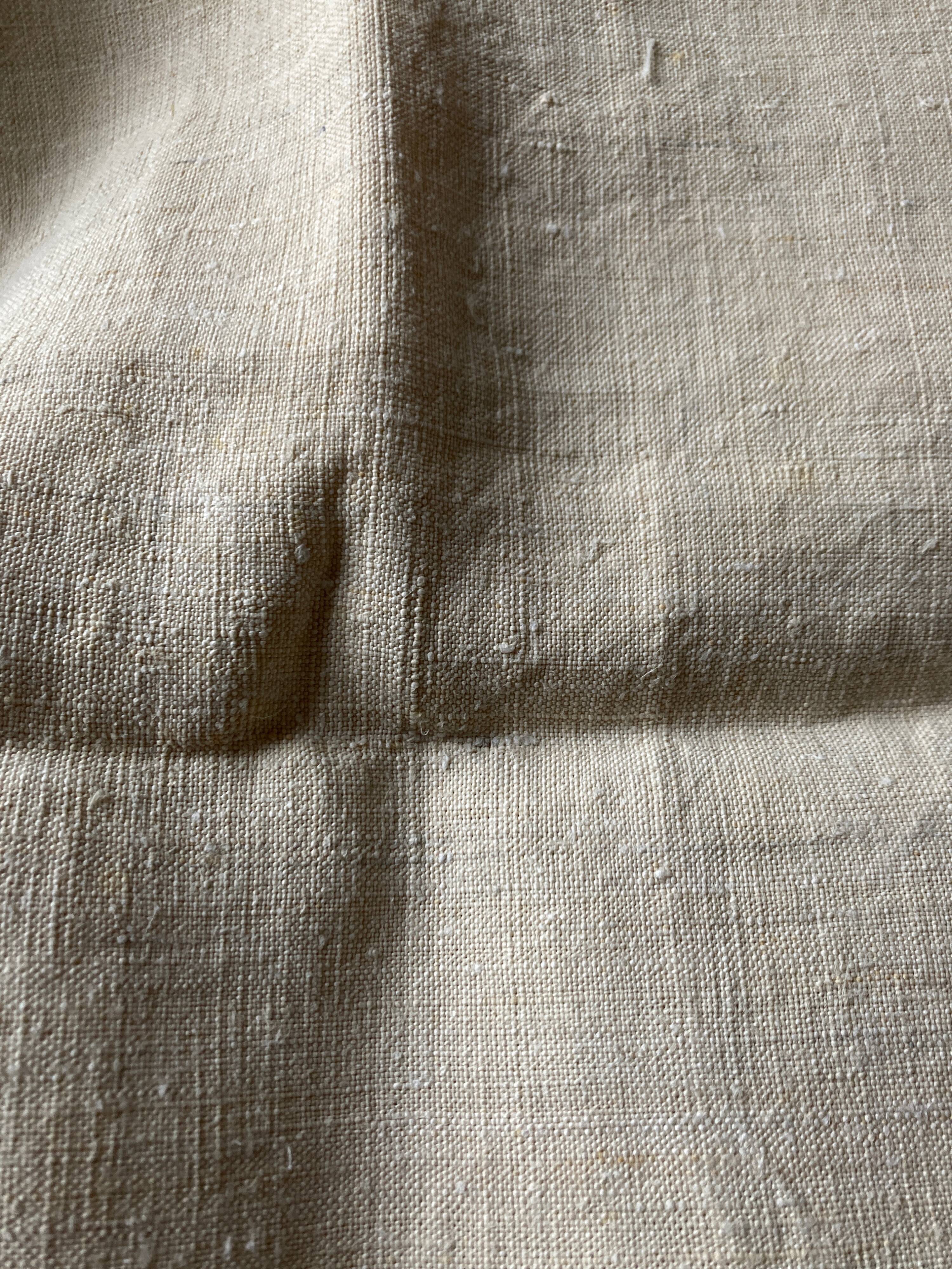 Nappe en toile de chanvre brut 19e brodée XXL