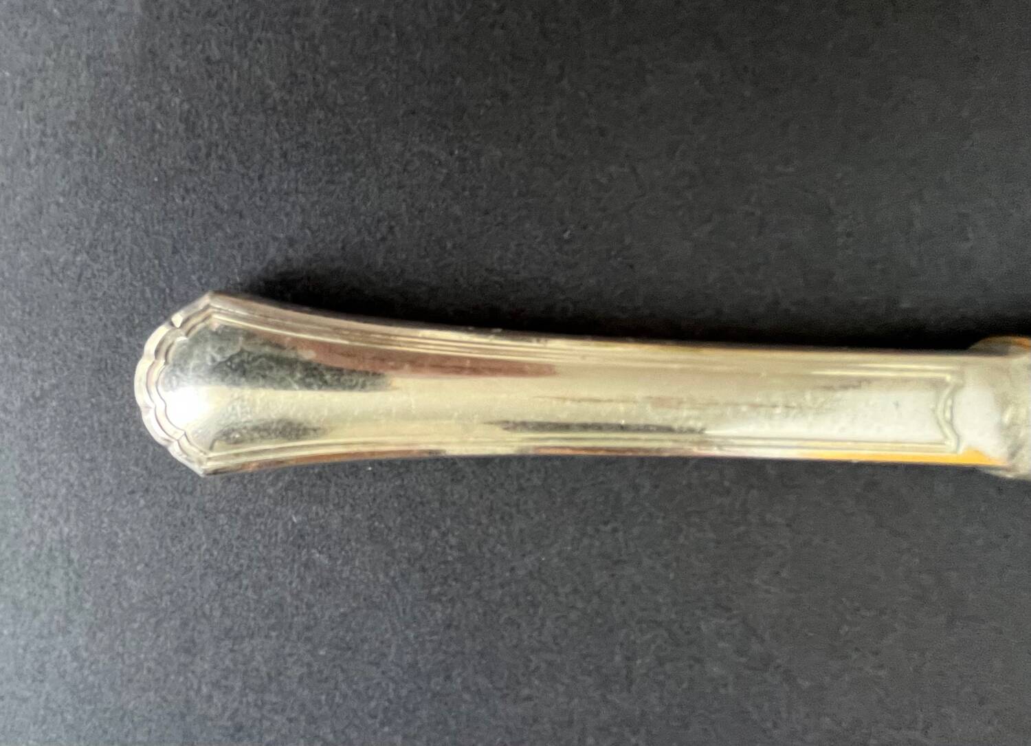 Set of 12 silver-plated knives