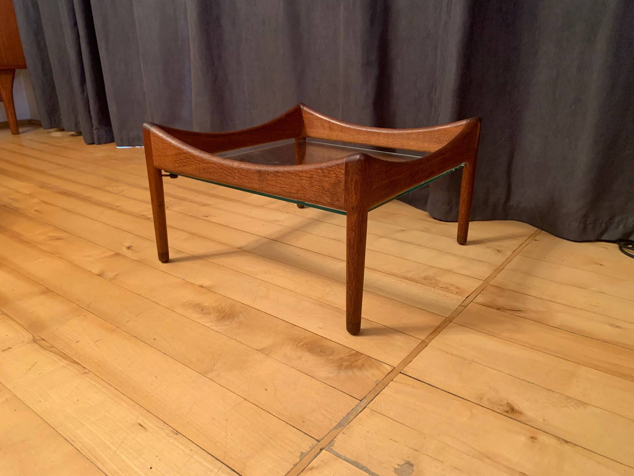 Coffee table designed by Kristian Vedel, Willadsen Møbelfabrik Modus, Denmark, 1960s
