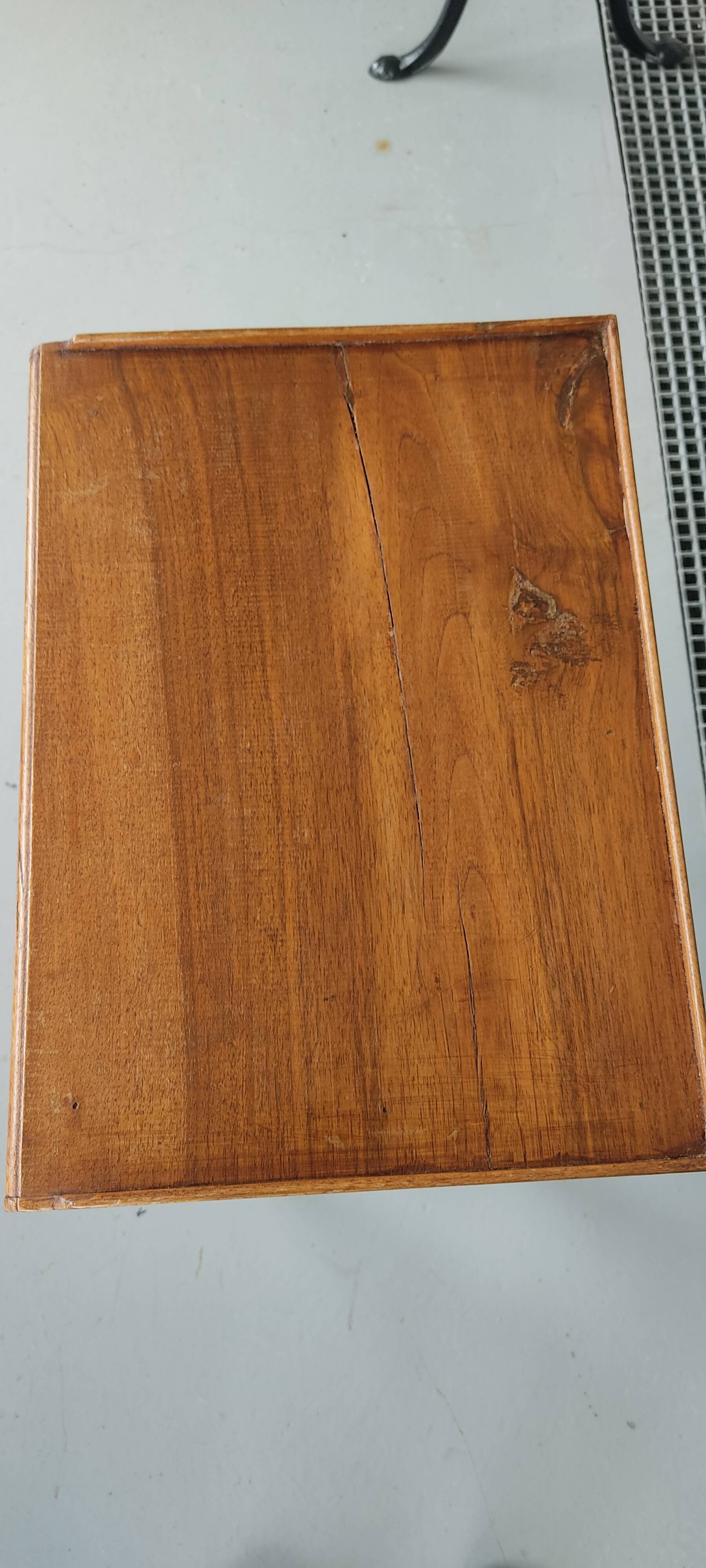 Table de chevet