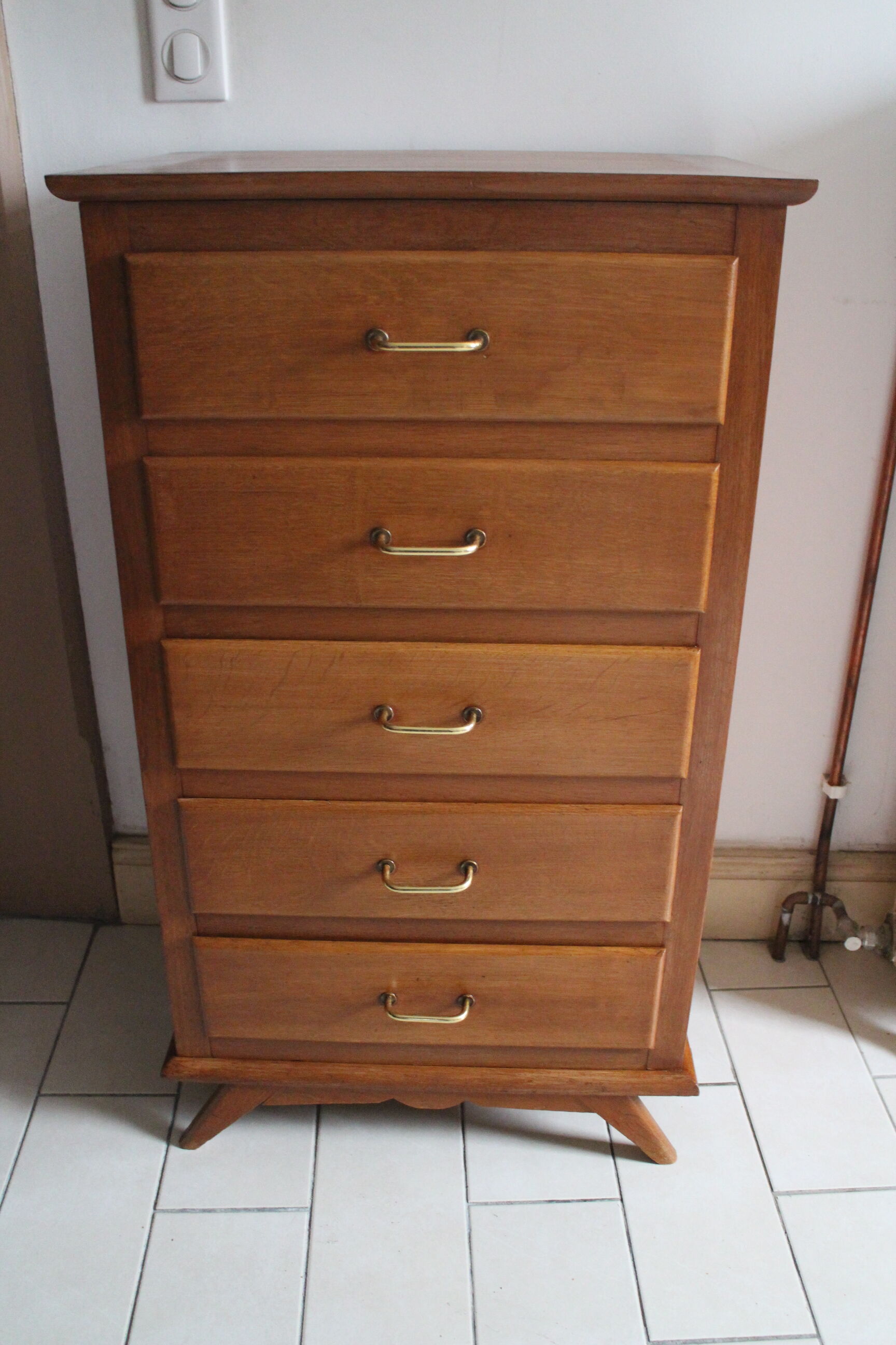 Chiffonnier pieds compas
