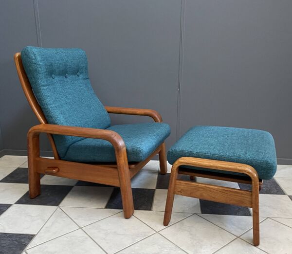 Chaise haute en teck danois et repose-pieds par HS Denmark années 1970