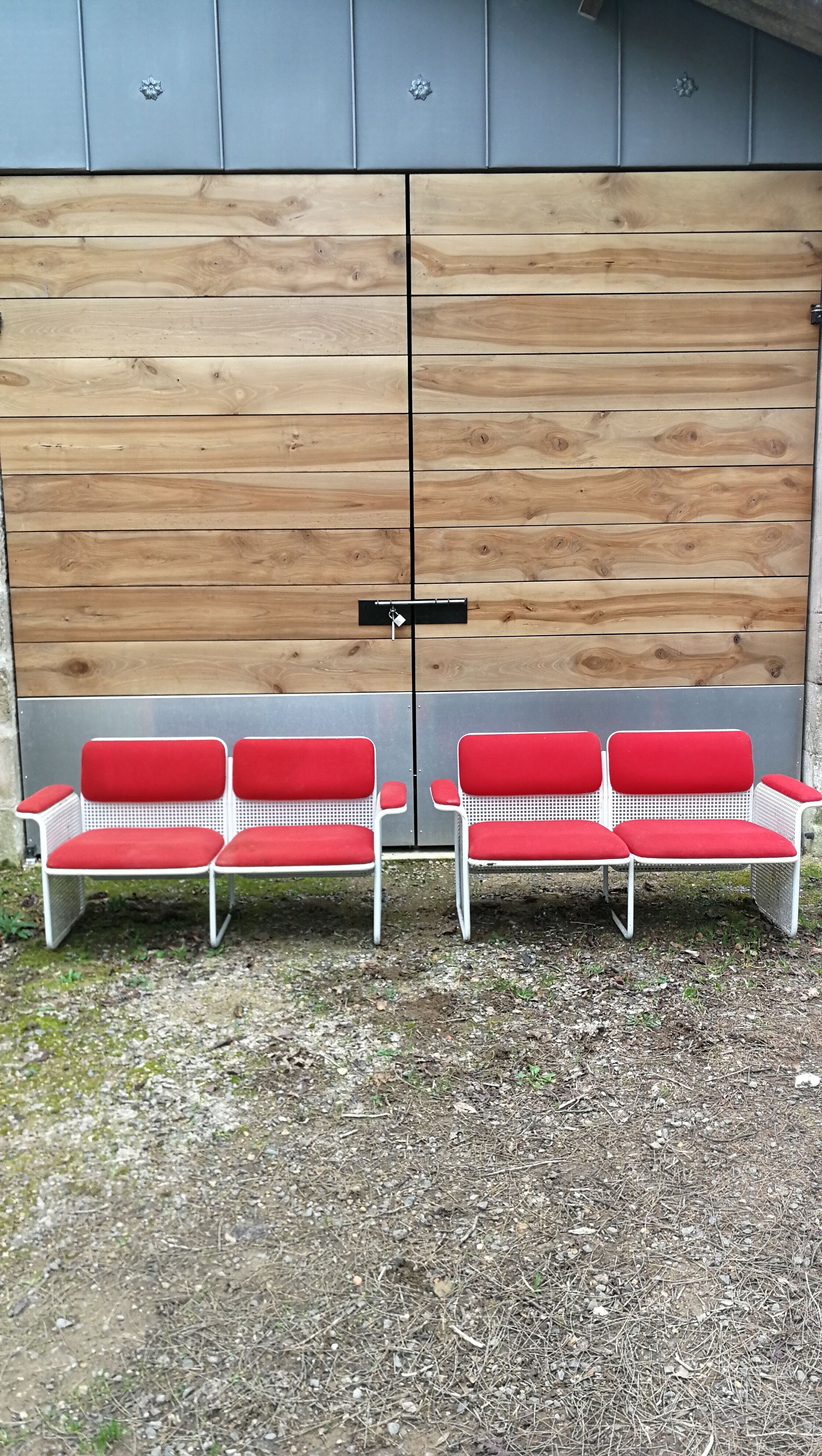 Pair of metal sofas Talin design