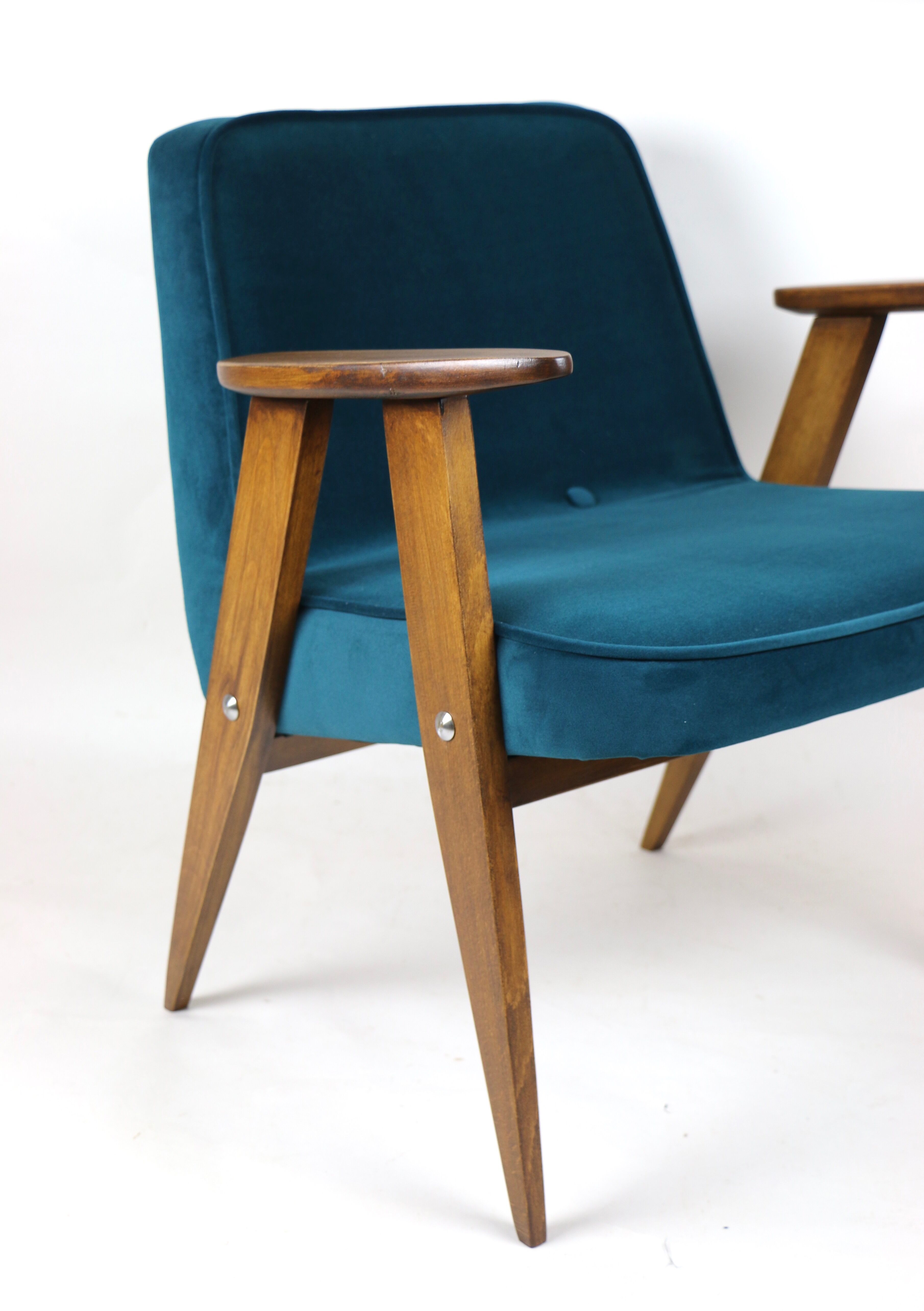 Fauteuil 366 vintage par Jozef Chierowski années 1970