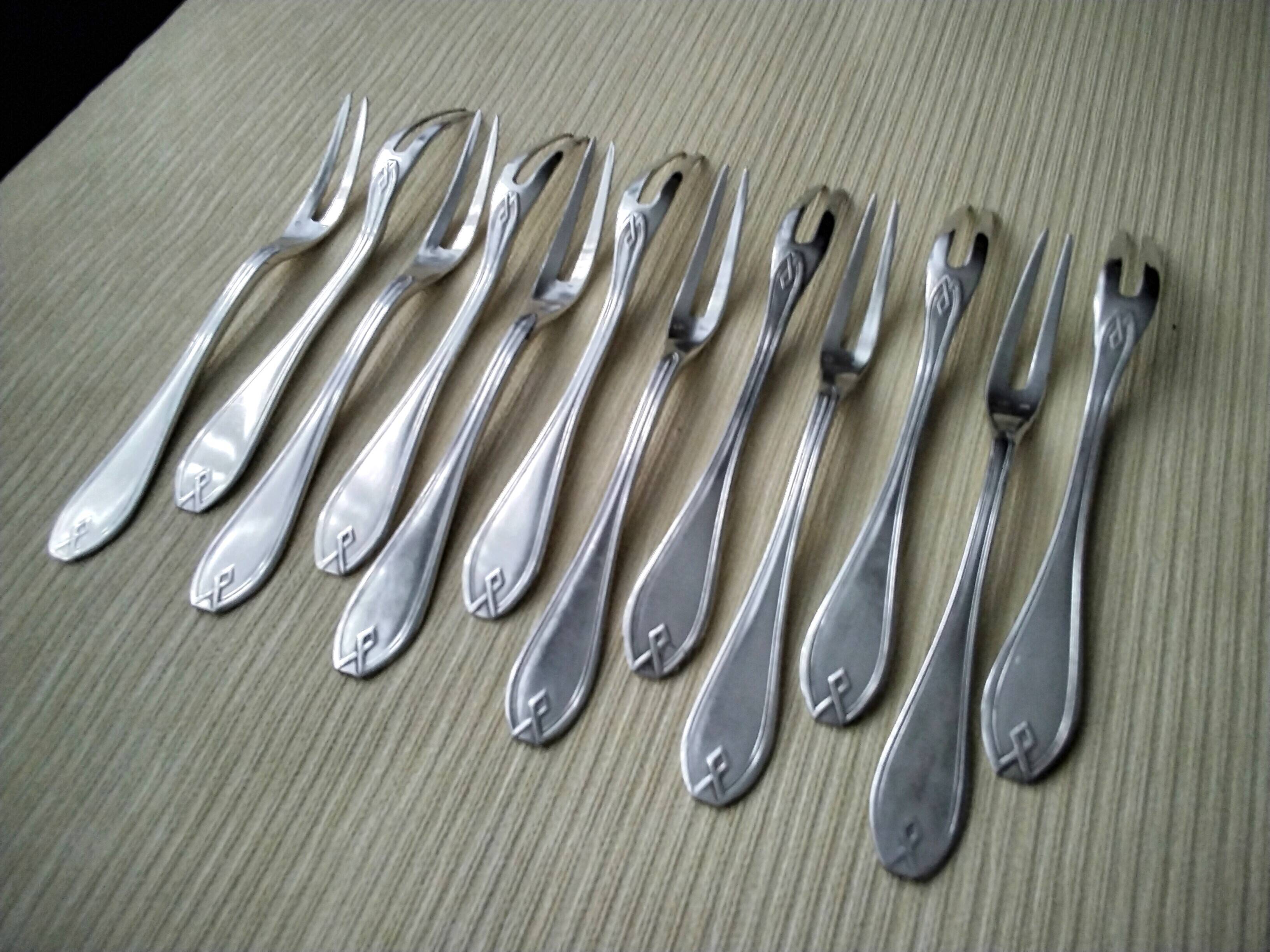 Box of 12 silver-plated metal snail forks Ravinet d'Enfert