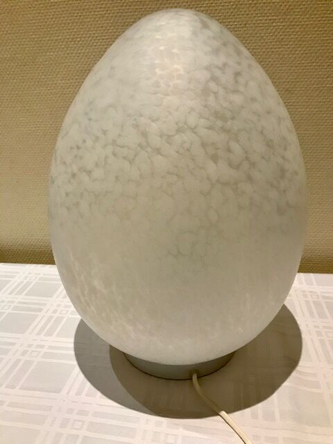 Egg lamp speckled white glass