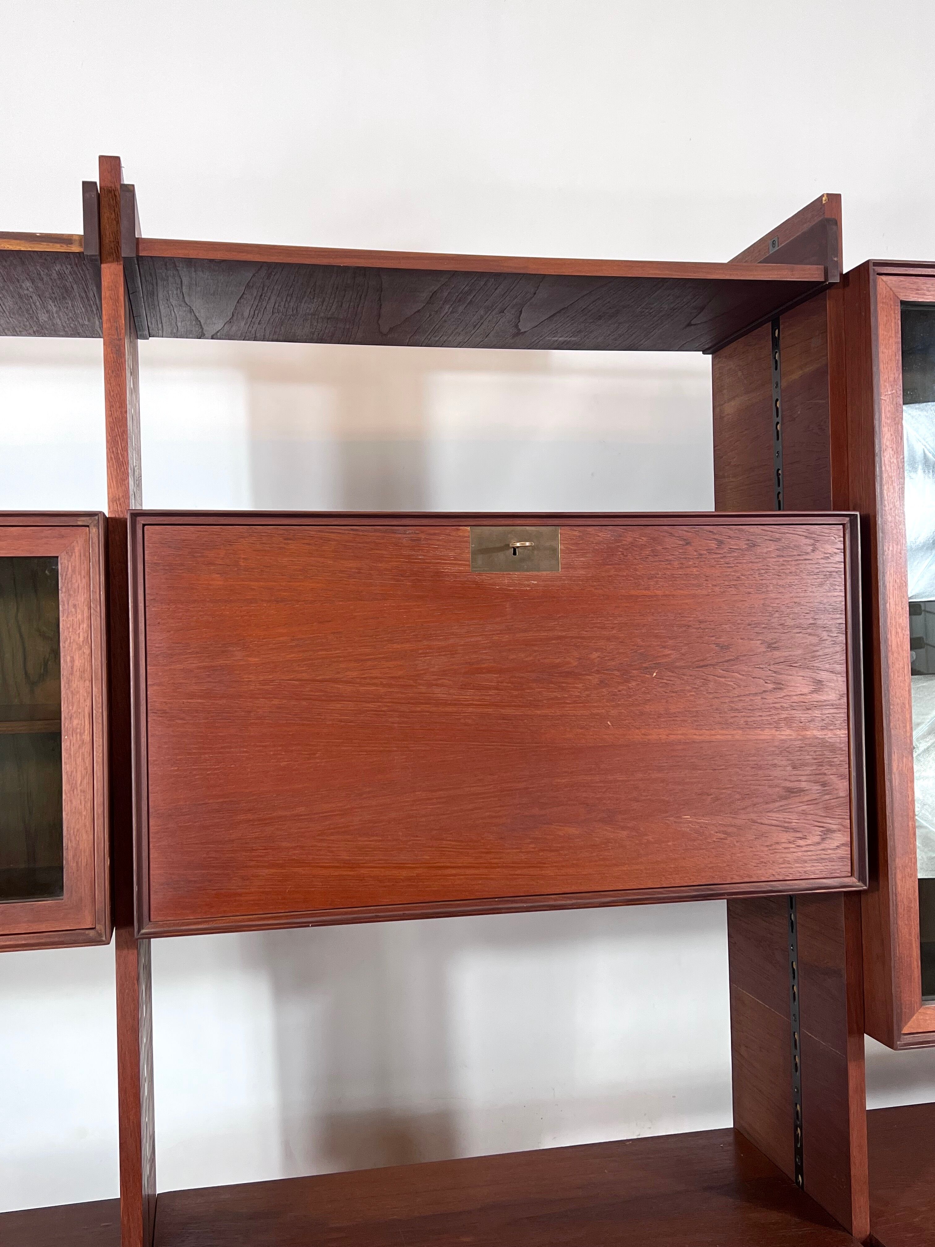 Mid-Century Modular Bookcase by Edmondo Palutari for Dassi, Italy, 1950s
