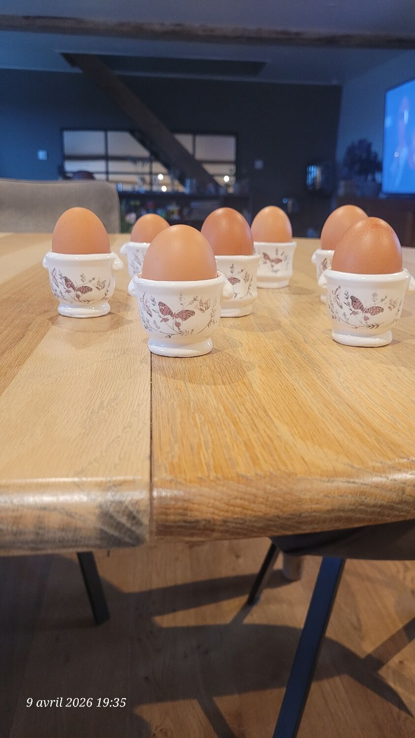 7 porcelain egg cups