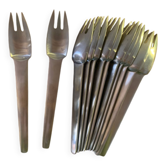 Dessert forks