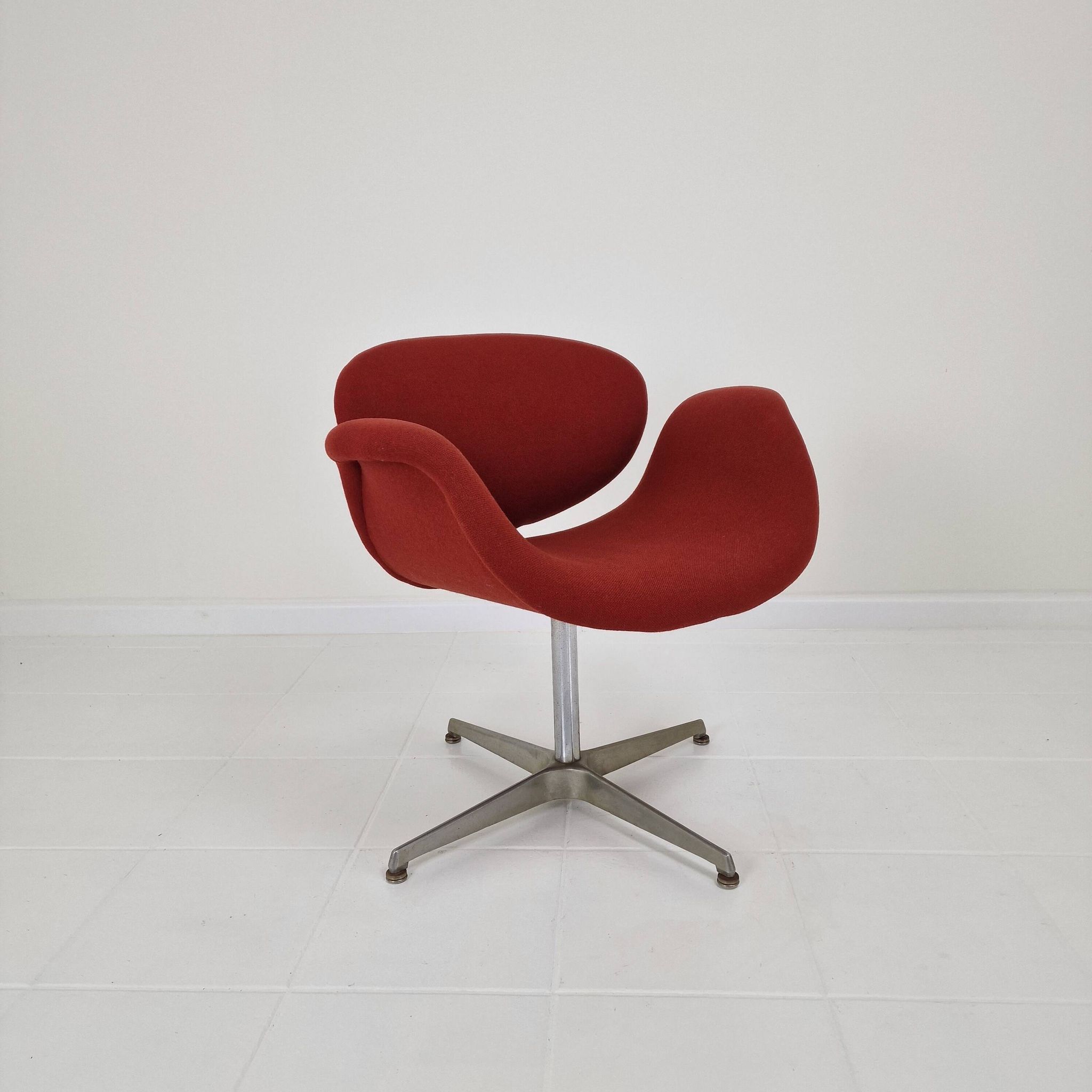Little Tulip Armchair with cross base by Pierre Paulin for Artifort, 1970s