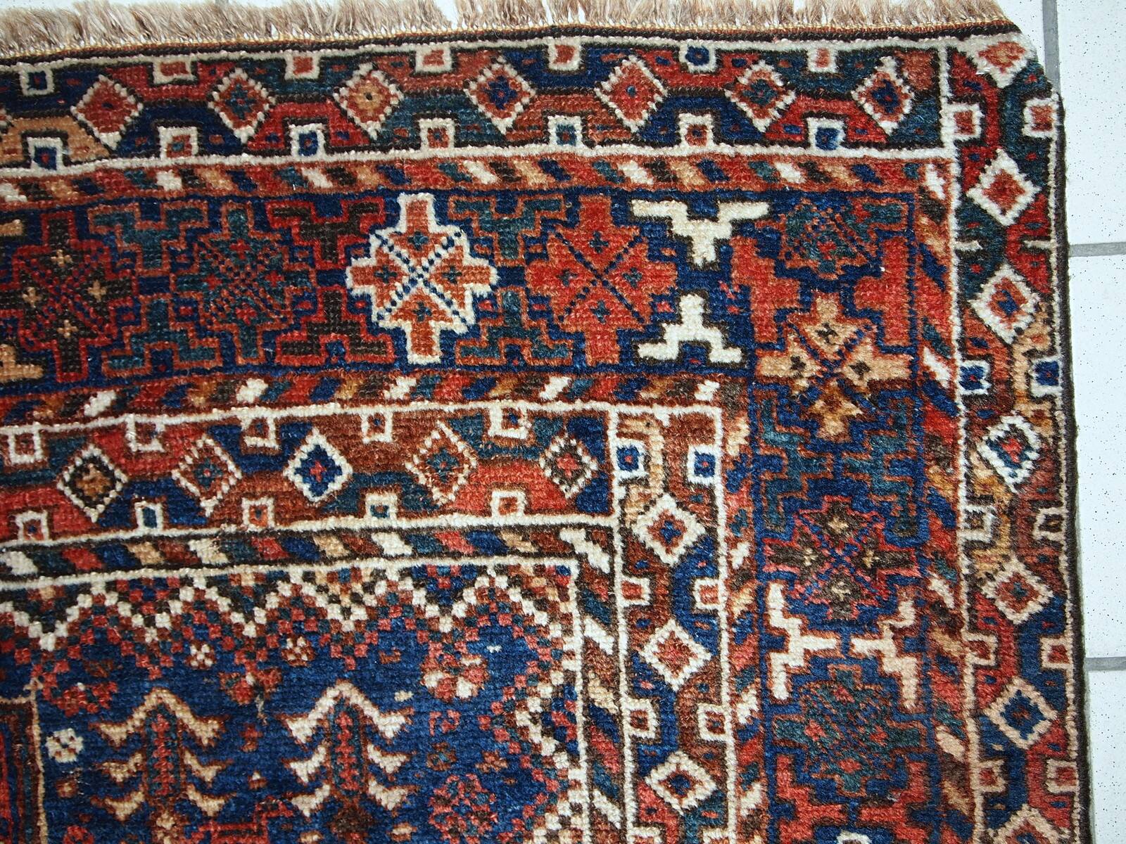 Tapis antique fait main Khamseh persan 156cm x 194cm (1900s)