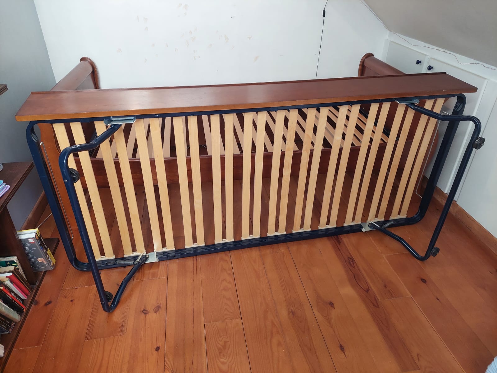 Napoleon III bench style pull-out bed (1 place)
