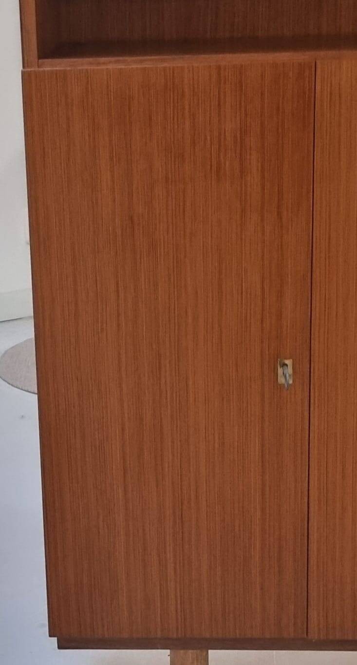 Armoire du milieu du siècle