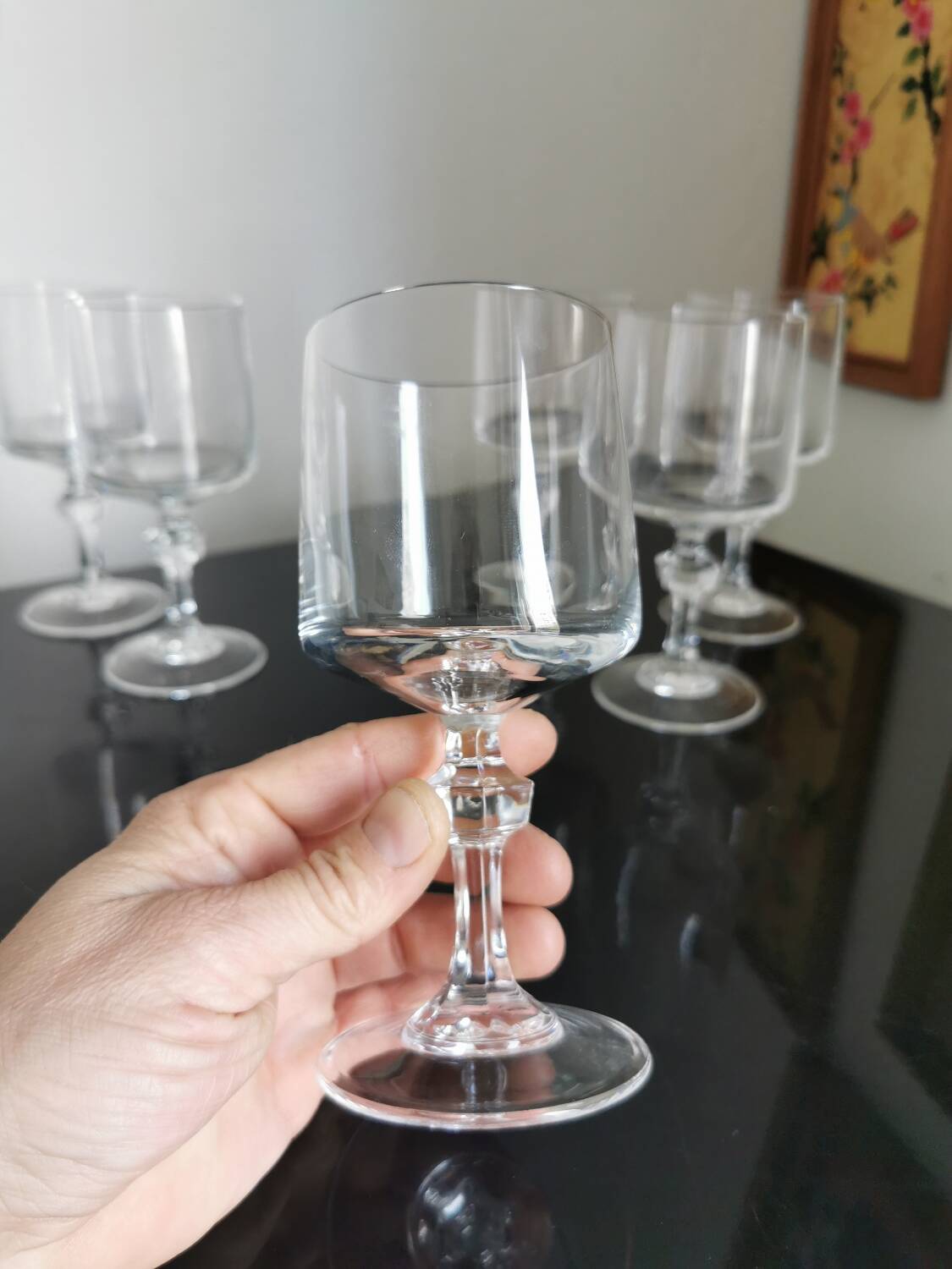 6 diamond-stemmed crystal glasses