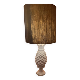 Vintage pineapple shaped foot lamp