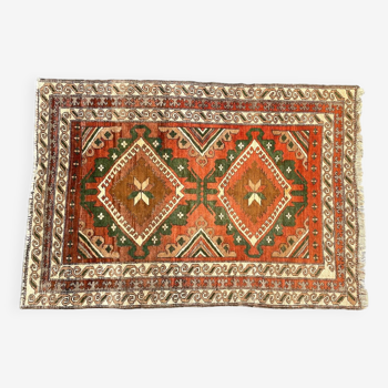 Vintage pure wool handcrafted oriental rug - 143cm x 208cm
