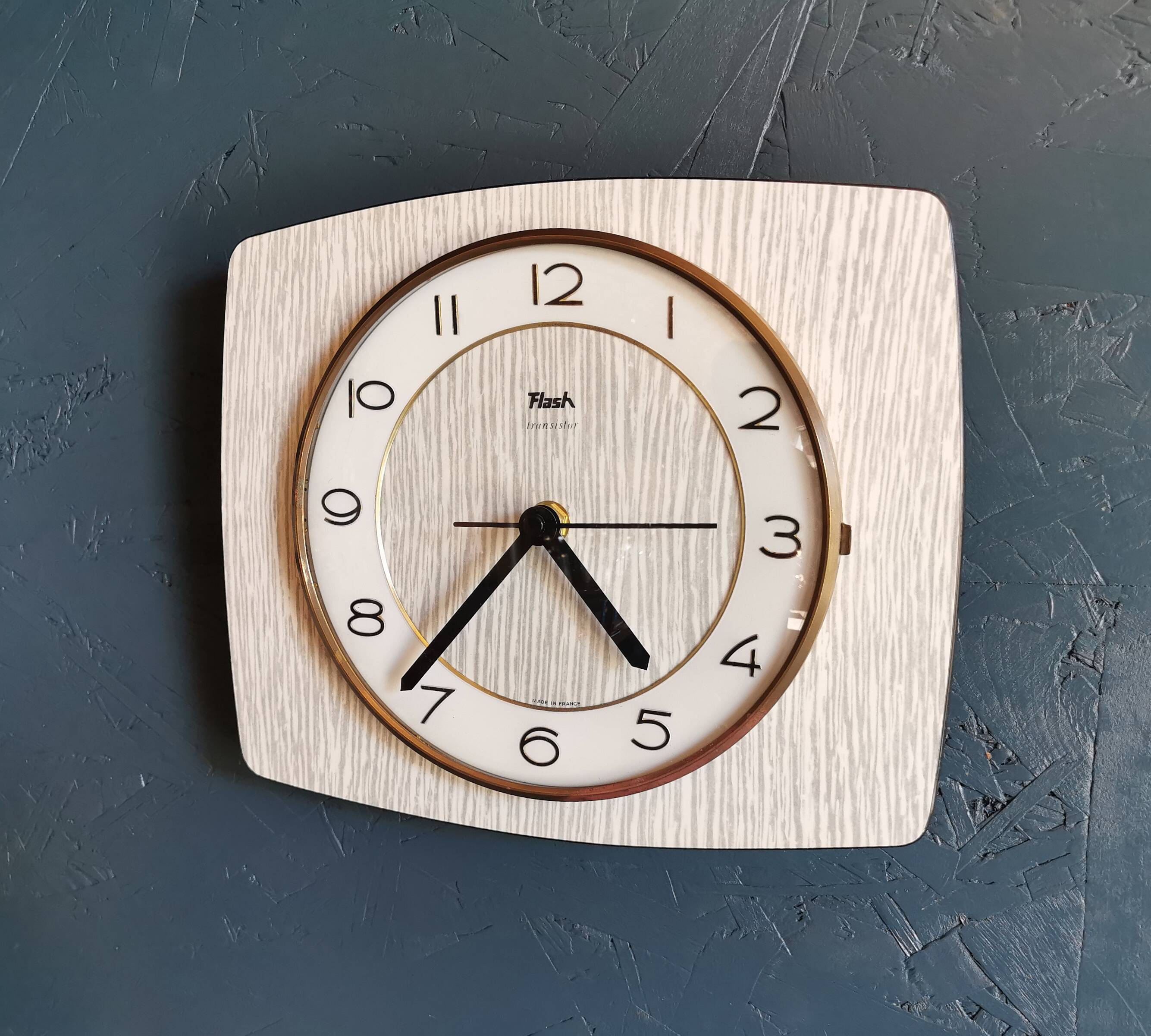 Vintage formica clock silent rectangular wall clock "Flash gray white"