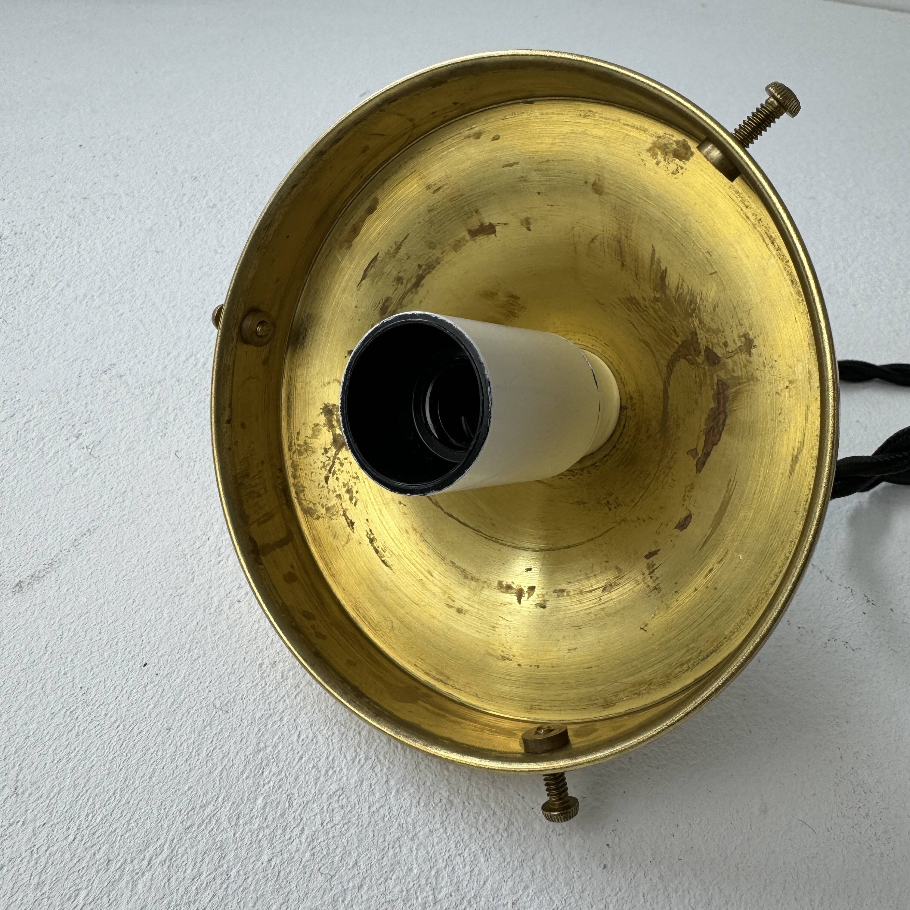 Old round pendant light 18 cm in vintage opaline