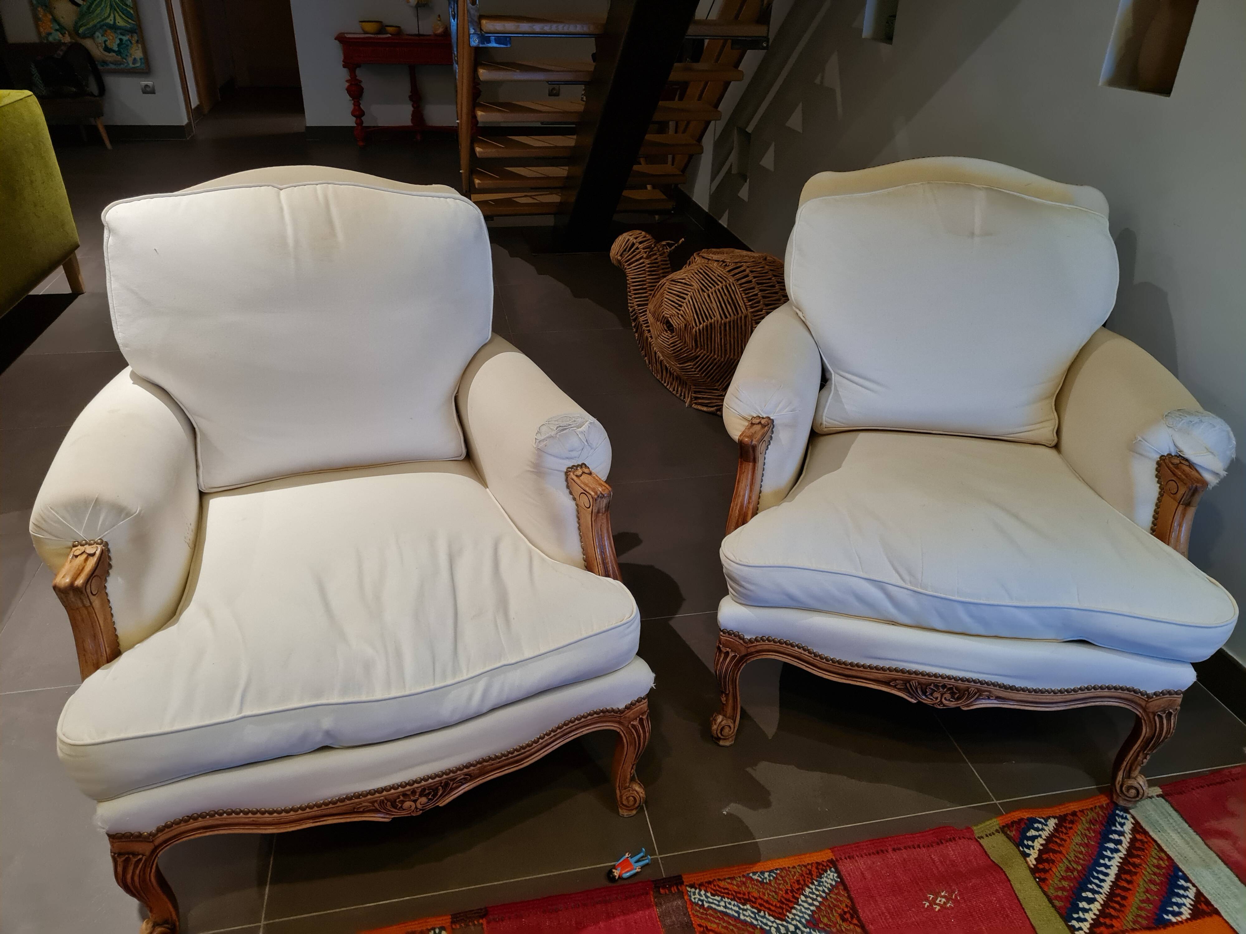 Set of 2 Louis XV style shepherdesses