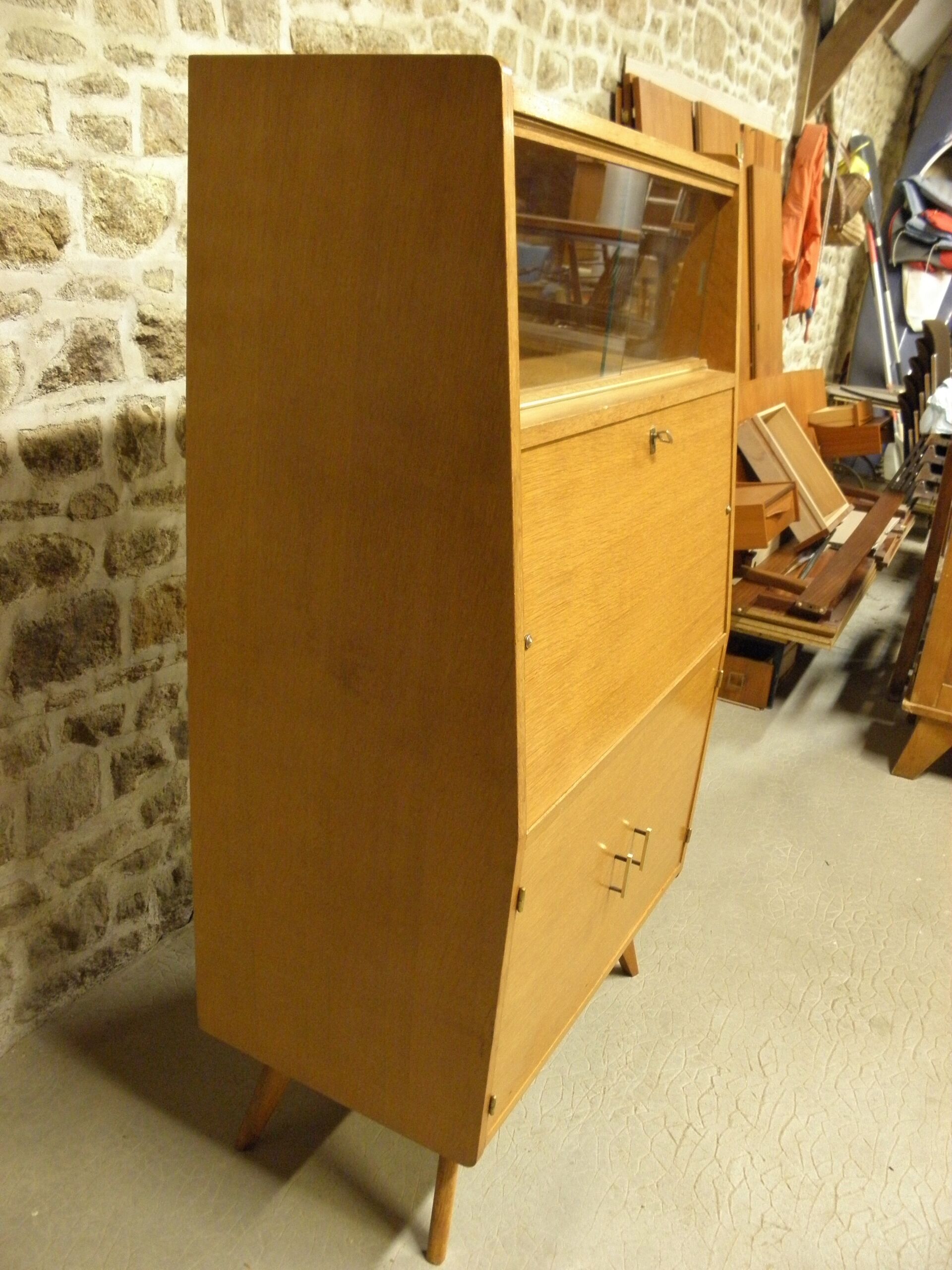 Secretary feet compass 60s