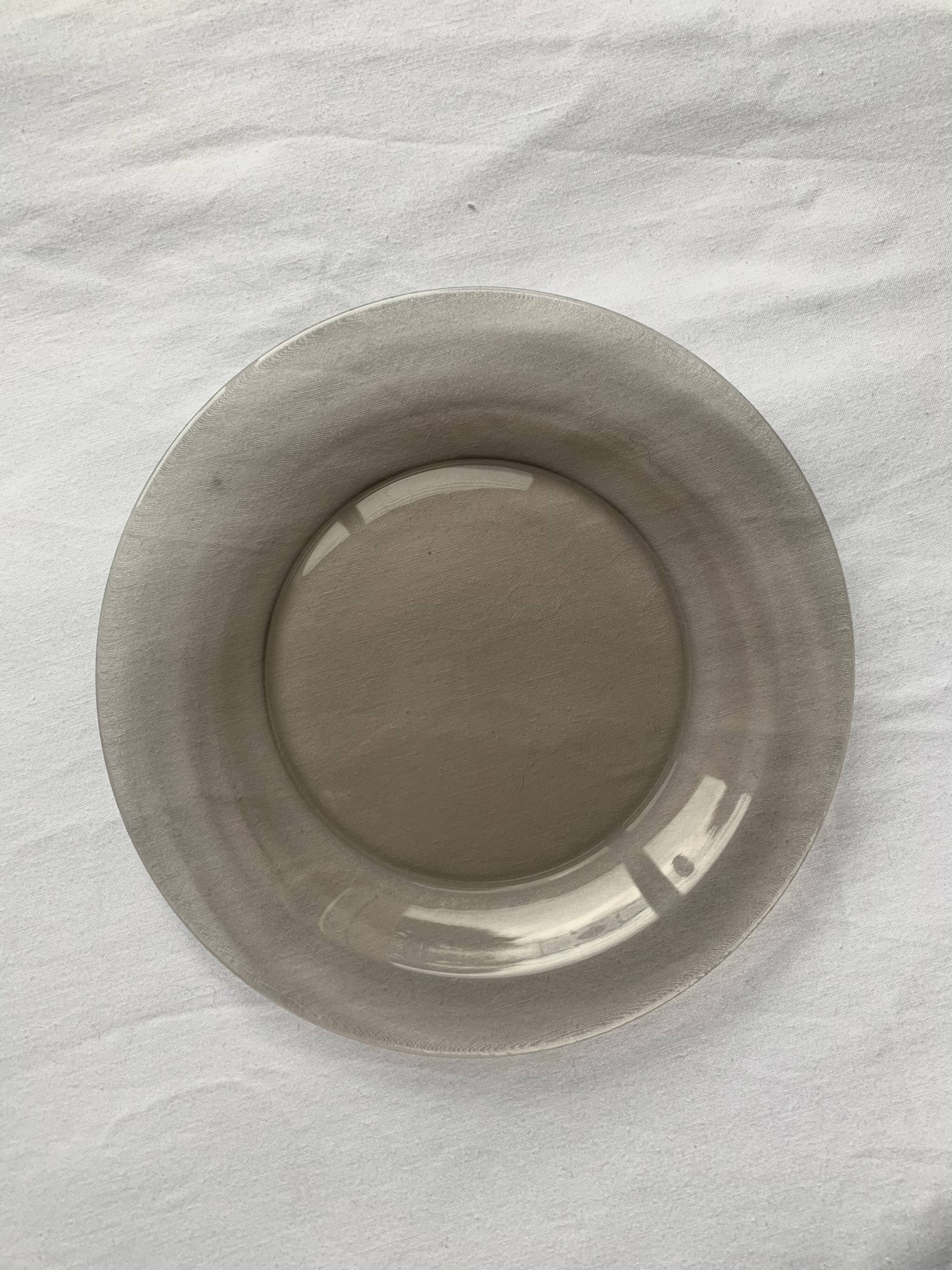 Smoked plates