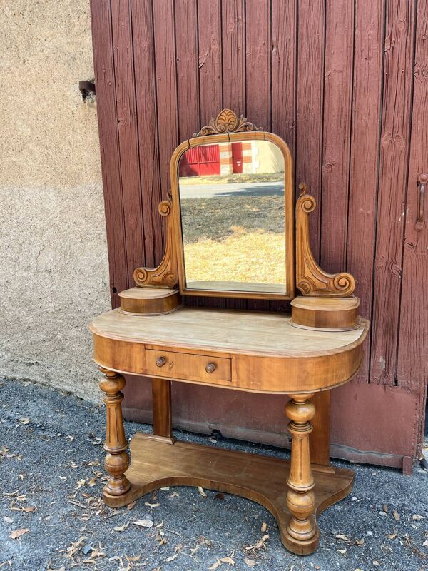 Coiffeuse ancienne