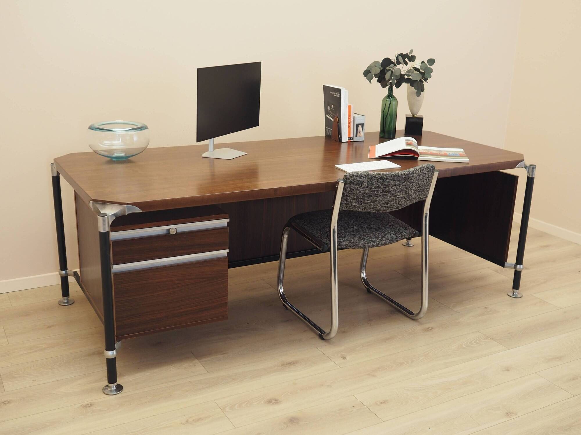 Rosewood desk by Ico and Luisa Parisi, MIM Roma, 1970s