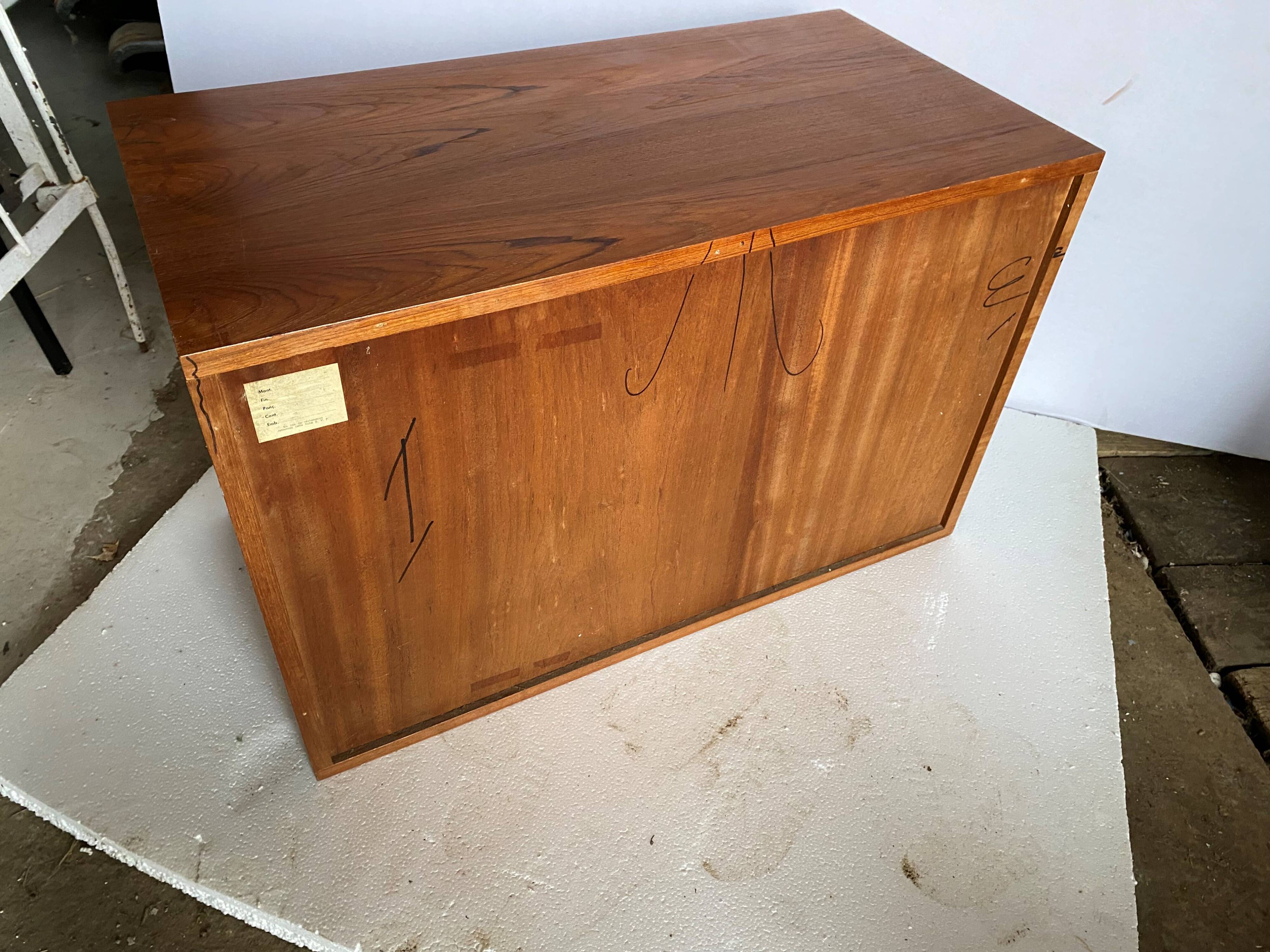 Convenient storage unit in Scandinavian teak from the 60s